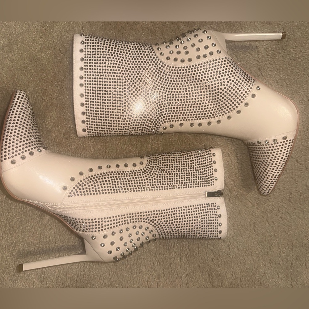 NEW AZALEA WANG RHINESTONE BOOTS size 9 - Picture 6 of 10